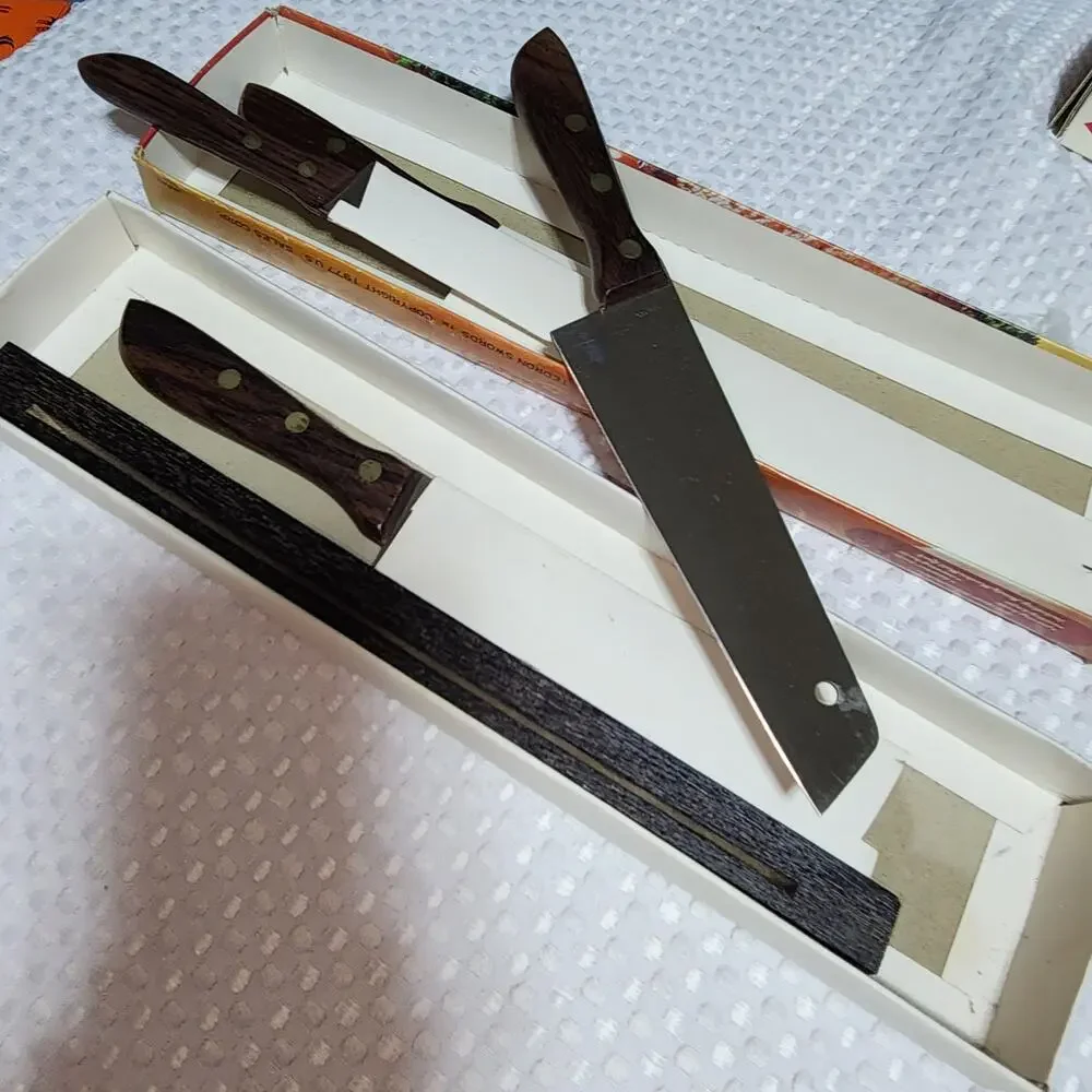 VINTAGE 1970 TEDRON SWORDS 5 PIECE KNIFE SET